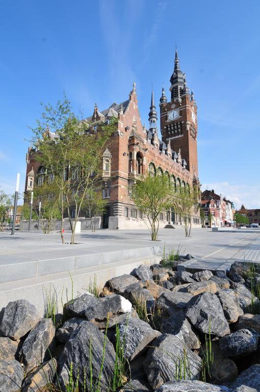 Krisko Parking Prive Et Clos Armentières Exteriör bild
